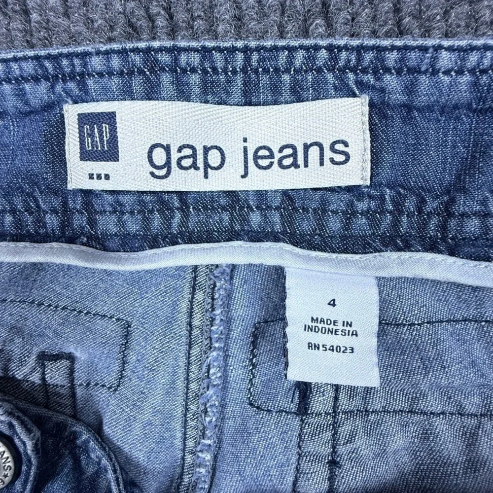 GAP jeans medium